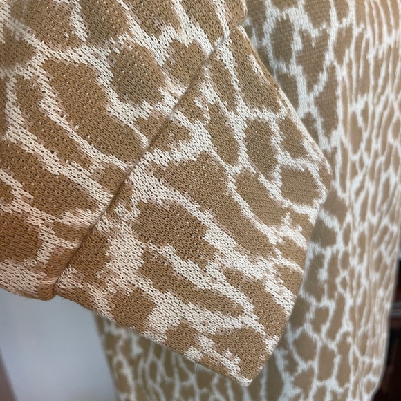 New with Tag Loft Tan & White Animal Print High Neck Lightweight Sweater - Picture 7 of 13